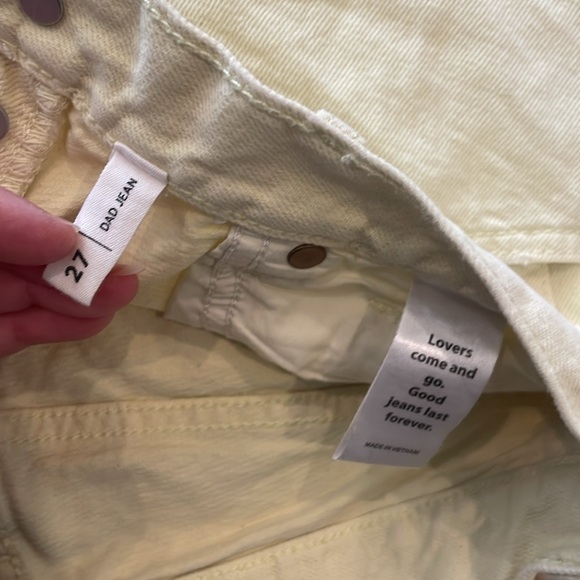 Pacsun pale yellow jeans, high waisted, distressed, rough hem, women size 27 - Picture 4 of 9